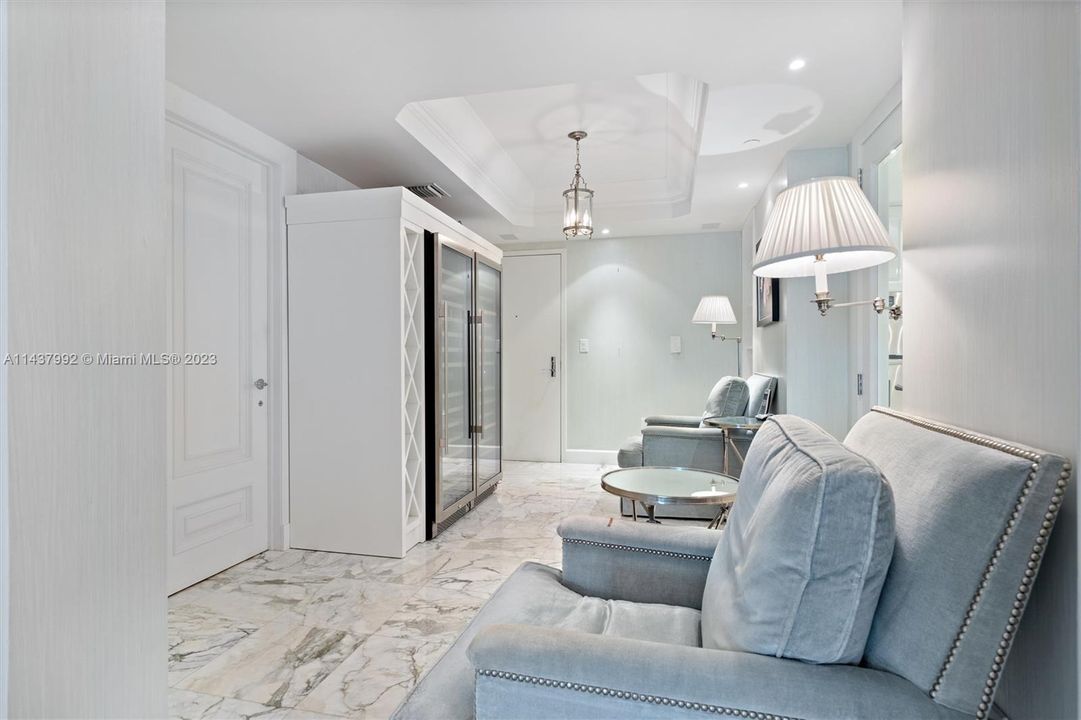 Recently Sold: $1,665,000 (2 beds, 2 baths, 1750 Square Feet)
