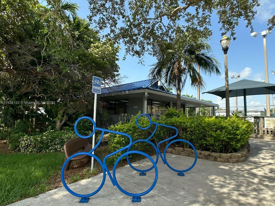 Recently Rented: $1,725 (1 beds, 1 baths, 714 Square Feet)