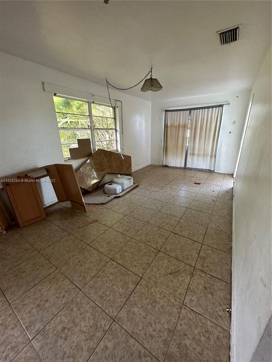 Recently Sold: $315,000 (0 beds, 0 baths, 1496 Square Feet)