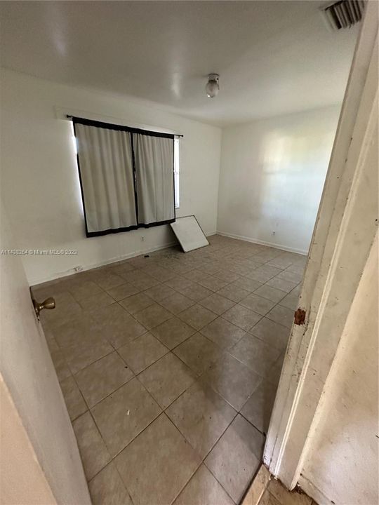 Recently Sold: $315,000 (0 beds, 0 baths, 1496 Square Feet)