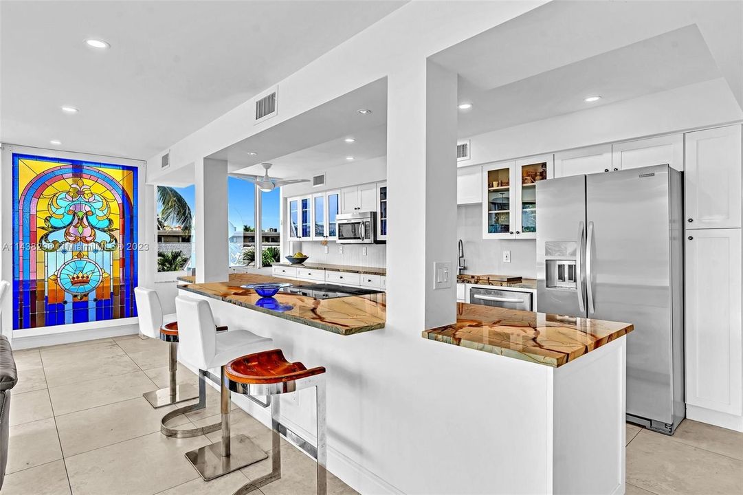 Vendido Recientemente: $495,000 (2 camas, 2 baños, 1541 Pies cuadrados)