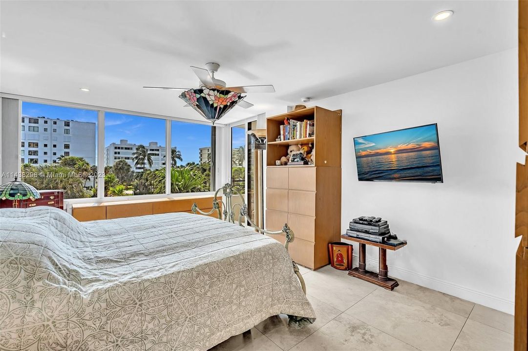 Vendido Recientemente: $495,000 (2 camas, 2 baños, 1541 Pies cuadrados)