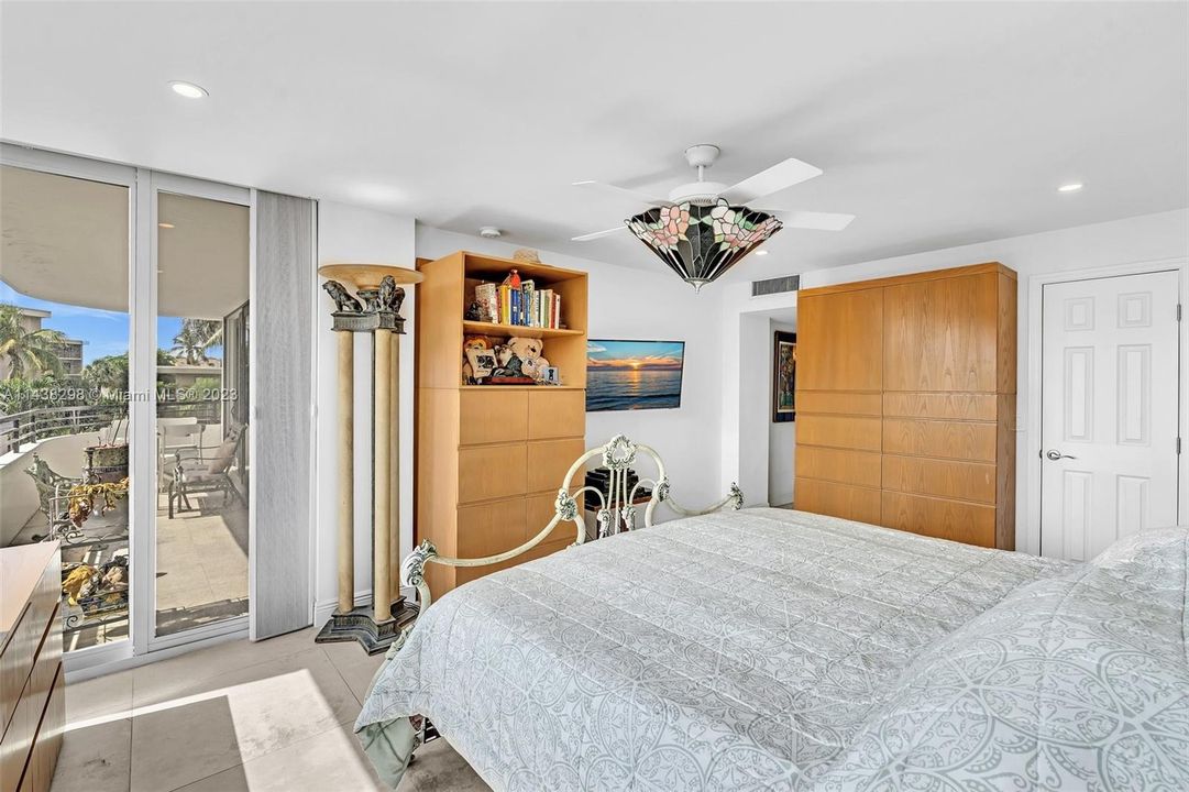 Vendido Recientemente: $495,000 (2 camas, 2 baños, 1541 Pies cuadrados)