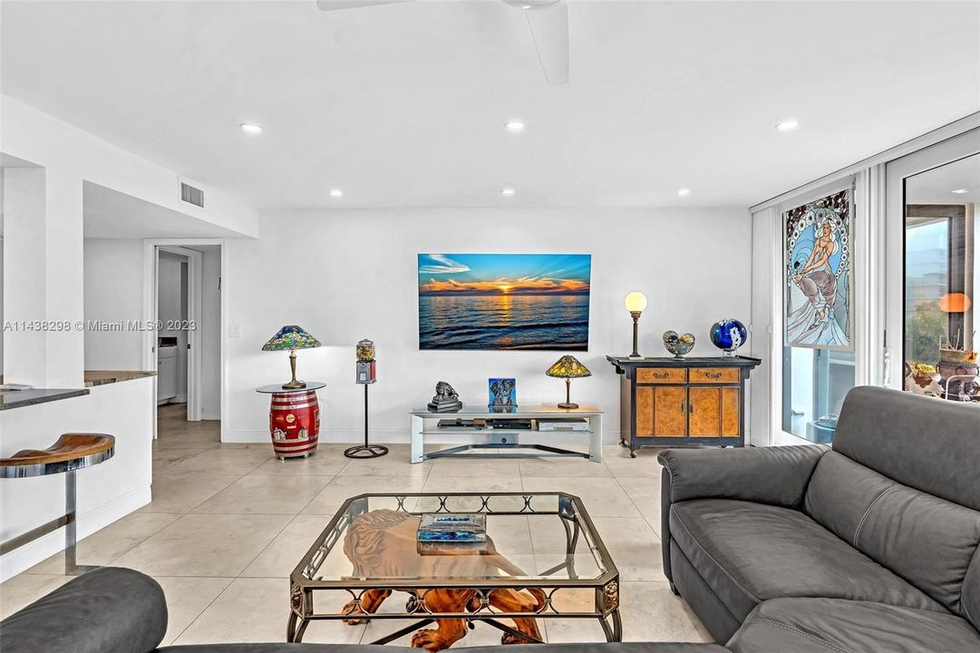 Vendido Recientemente: $495,000 (2 camas, 2 baños, 1541 Pies cuadrados)