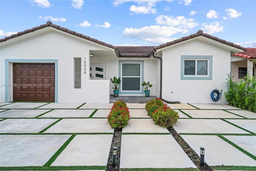 Recently Sold: $630,000 (3 beds, 2 baths, 1572 Square Feet)
