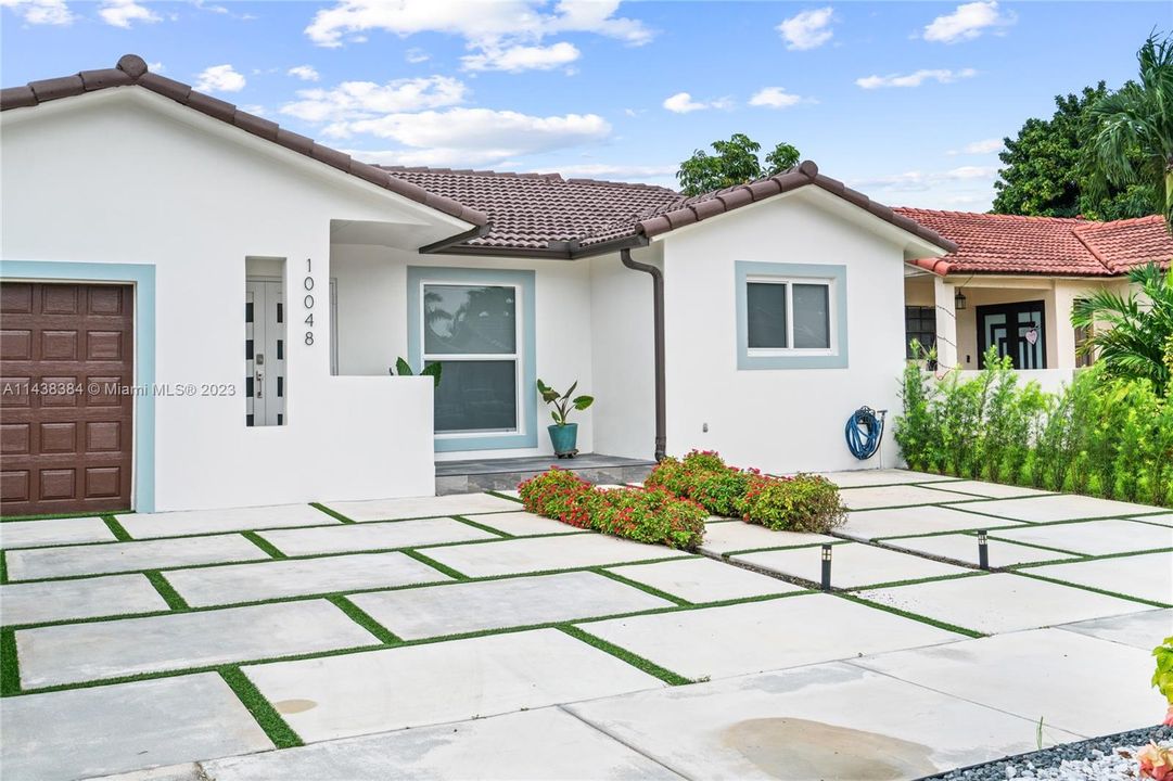 Recently Sold: $630,000 (3 beds, 2 baths, 1572 Square Feet)