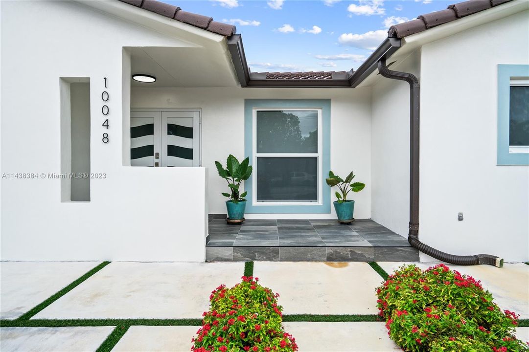 Recently Sold: $630,000 (3 beds, 2 baths, 1572 Square Feet)
