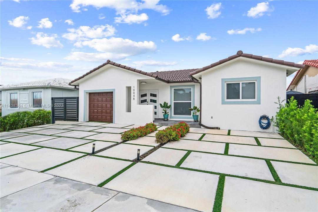 Recently Sold: $630,000 (3 beds, 2 baths, 1572 Square Feet)