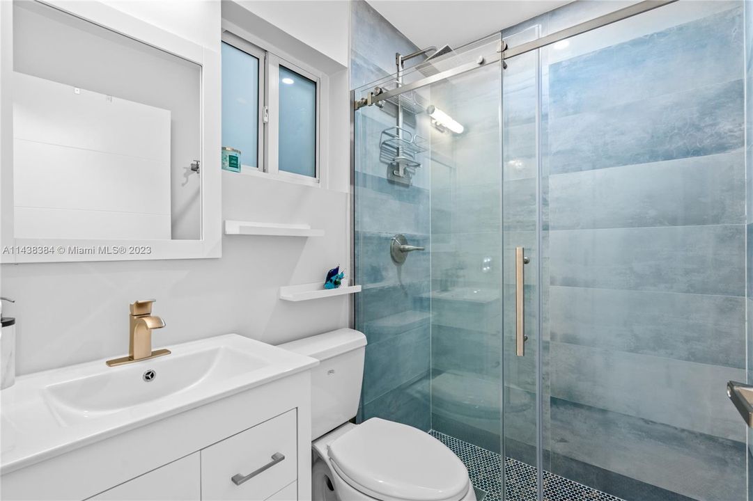 Recently Sold: $630,000 (3 beds, 2 baths, 1572 Square Feet)