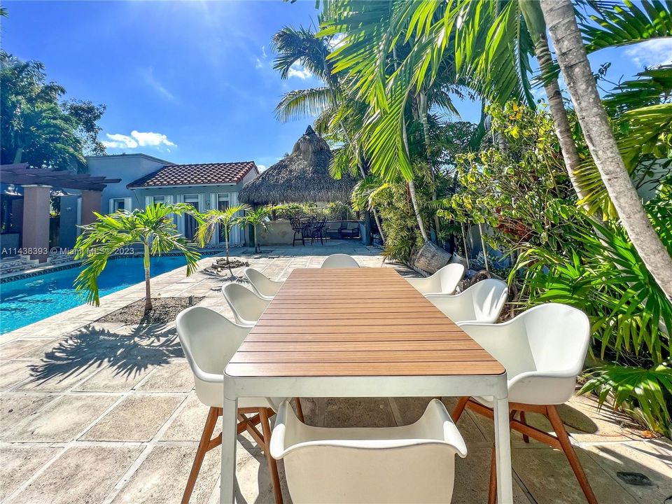 Recently Sold: $1,495,000 (3 beds, 3 baths, 0 Square Feet)