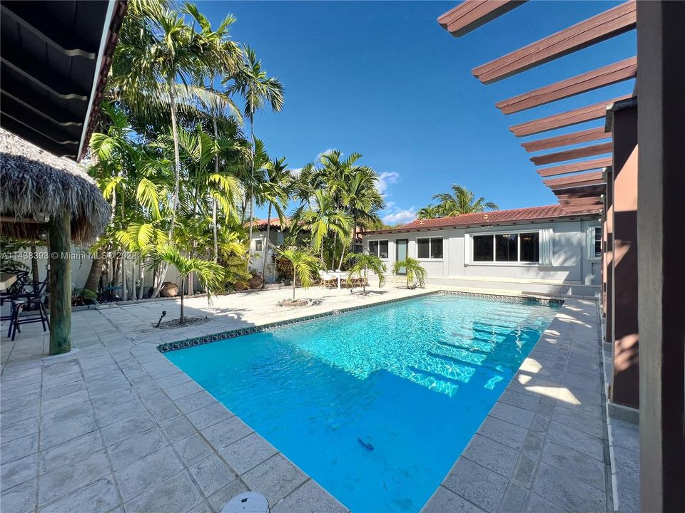 Recently Sold: $1,495,000 (3 beds, 3 baths, 0 Square Feet)