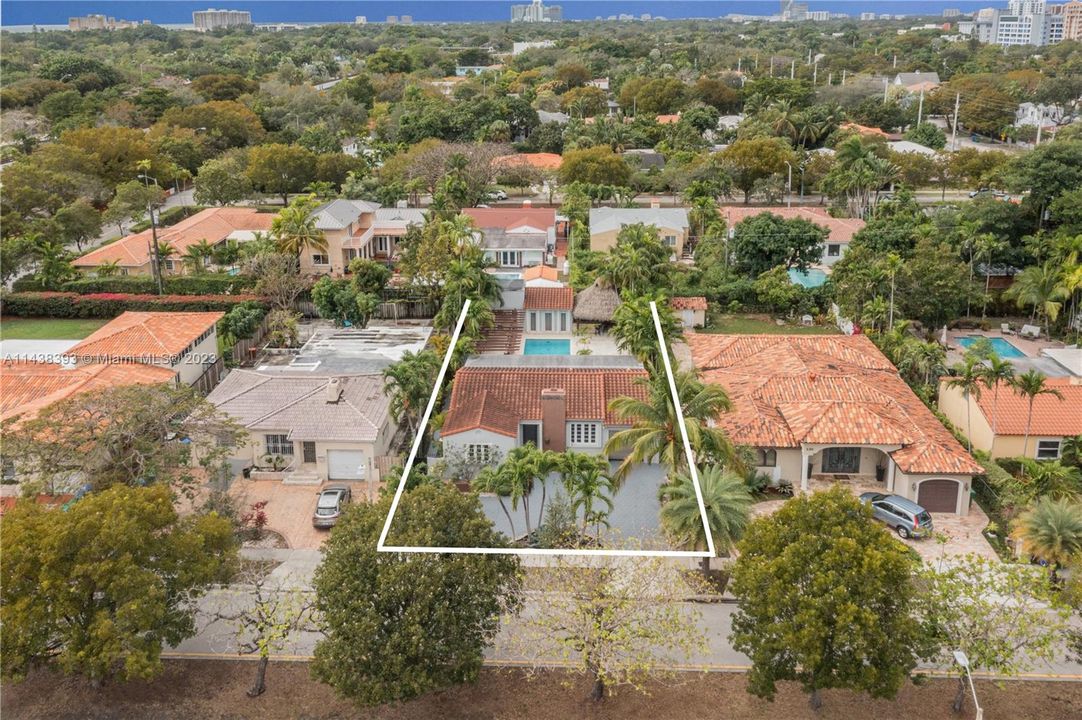 Recently Sold: $1,495,000 (3 beds, 3 baths, 0 Square Feet)