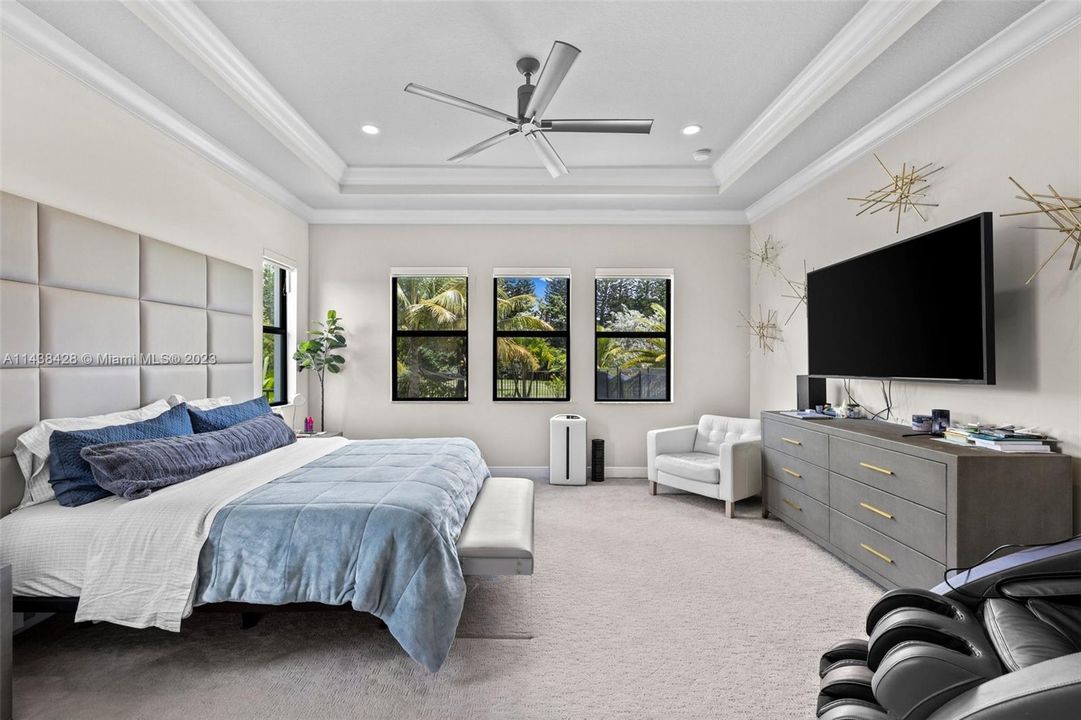 最近租的: $13,900 (5 贝兹, 5 浴室, 4605 平方英尺)