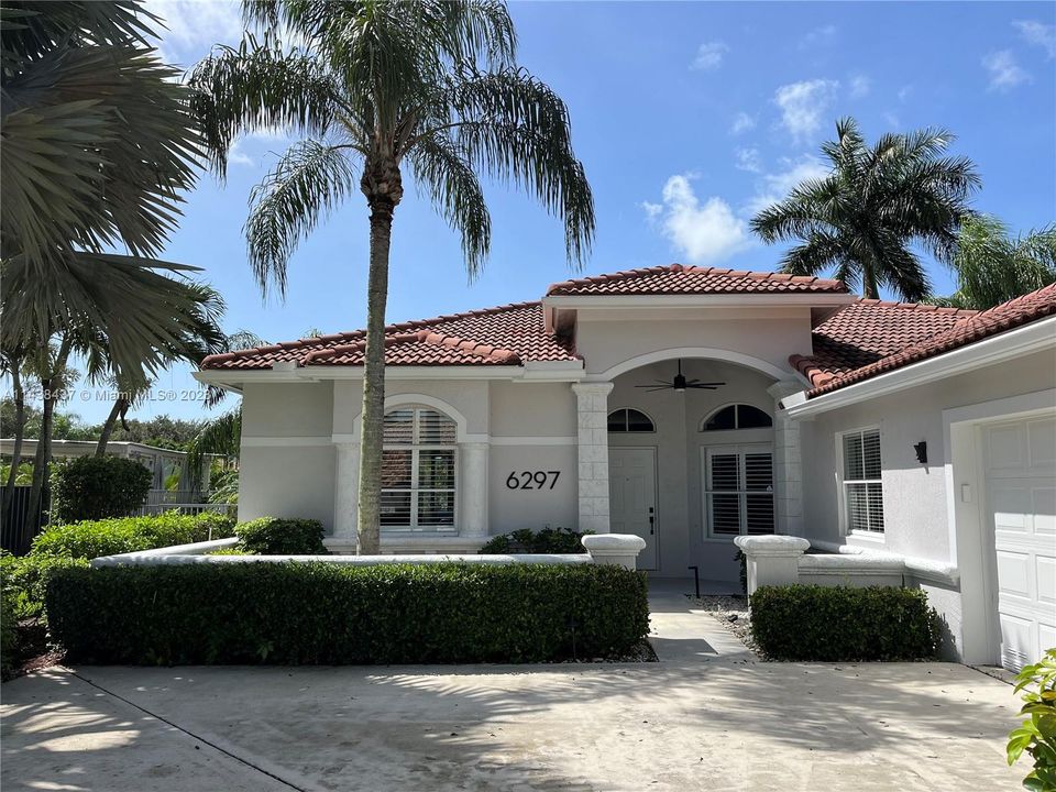 Recently Sold: $665,000 (3 beds, 2 baths, 1771 Square Feet)