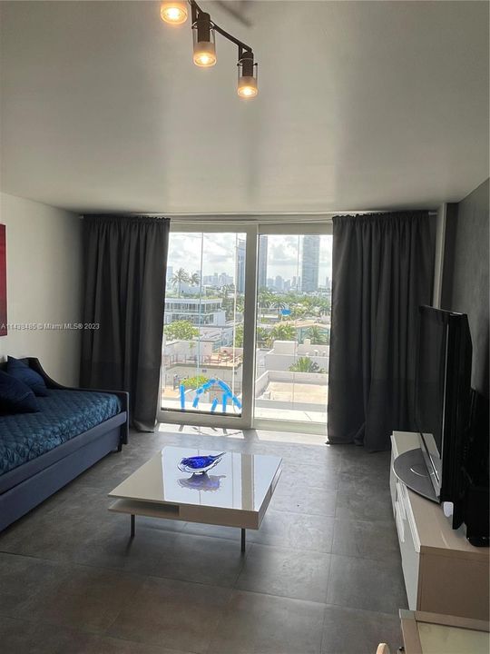 Recientemente alquilado: $2,800 (1 camas, 1 baños, 659 Pies cuadrados)