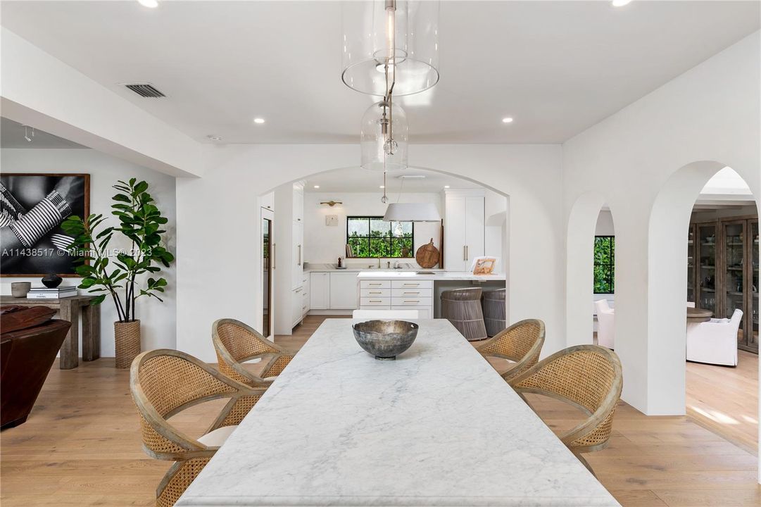 Recently Sold: $1,749,000 (3 beds, 2 baths, 2216 Square Feet)