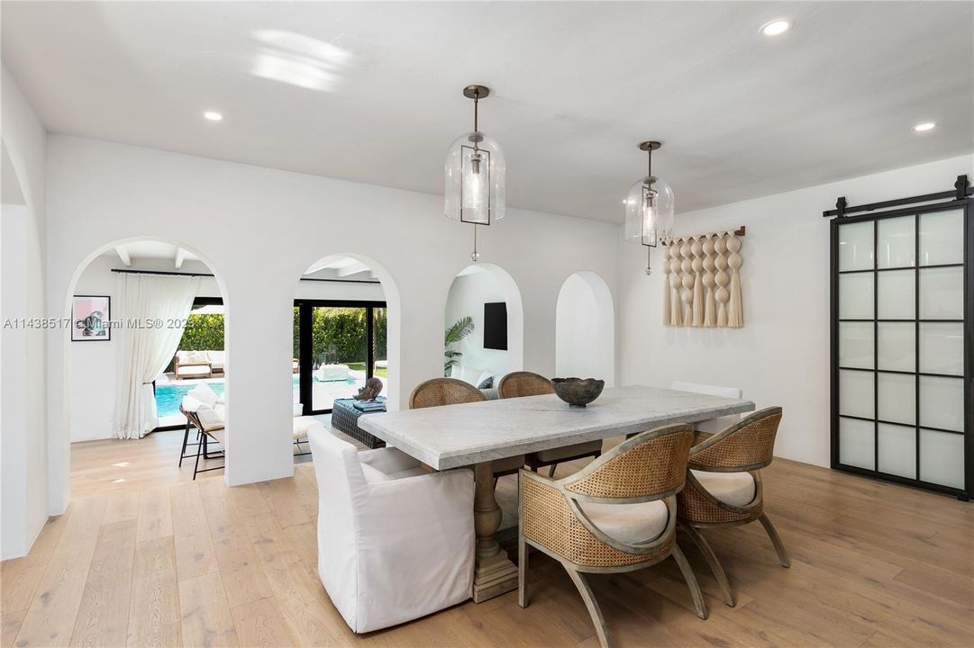 Recently Sold: $1,749,000 (3 beds, 2 baths, 2216 Square Feet)