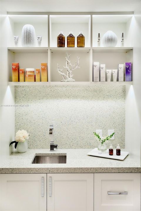 Recently Sold: $2,997,500 (3 beds, 4 baths, 3112 Square Feet)