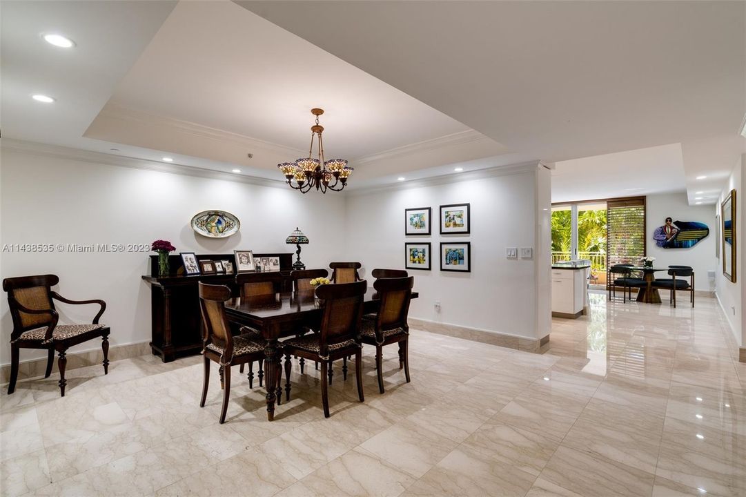 Recently Sold: $2,997,500 (3 beds, 4 baths, 3112 Square Feet)