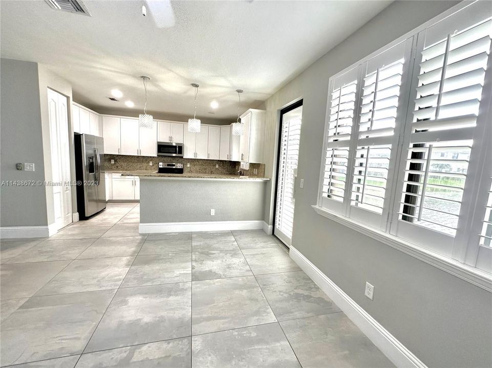 Recently Rented: $4,000 (3 beds, 2 baths, 1980 Square Feet)