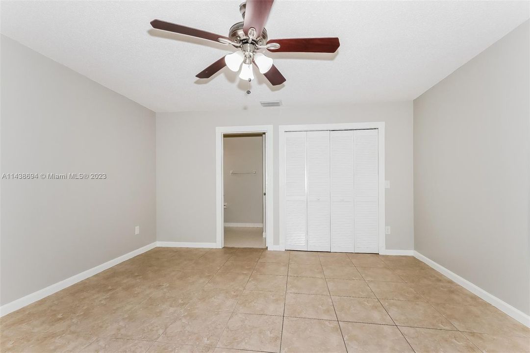 Recently Rented: $3,570 (3 beds, 2 baths, 1489 Square Feet)