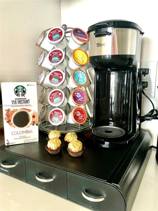 Recently Sold: $528,000 (1 beds, 1 baths, 737 Square Feet)