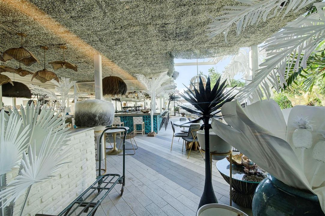 Recently Sold: $528,000 (1 beds, 1 baths, 737 Square Feet)