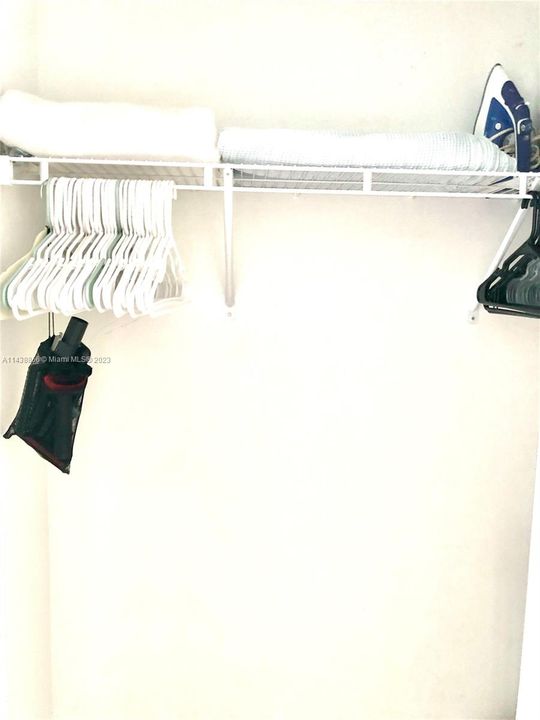 Recently Sold: $528,000 (1 beds, 1 baths, 737 Square Feet)