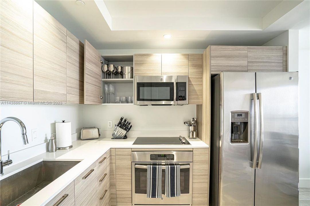 Recently Sold: $515,000 (1 beds, 1 baths, 612 Square Feet)