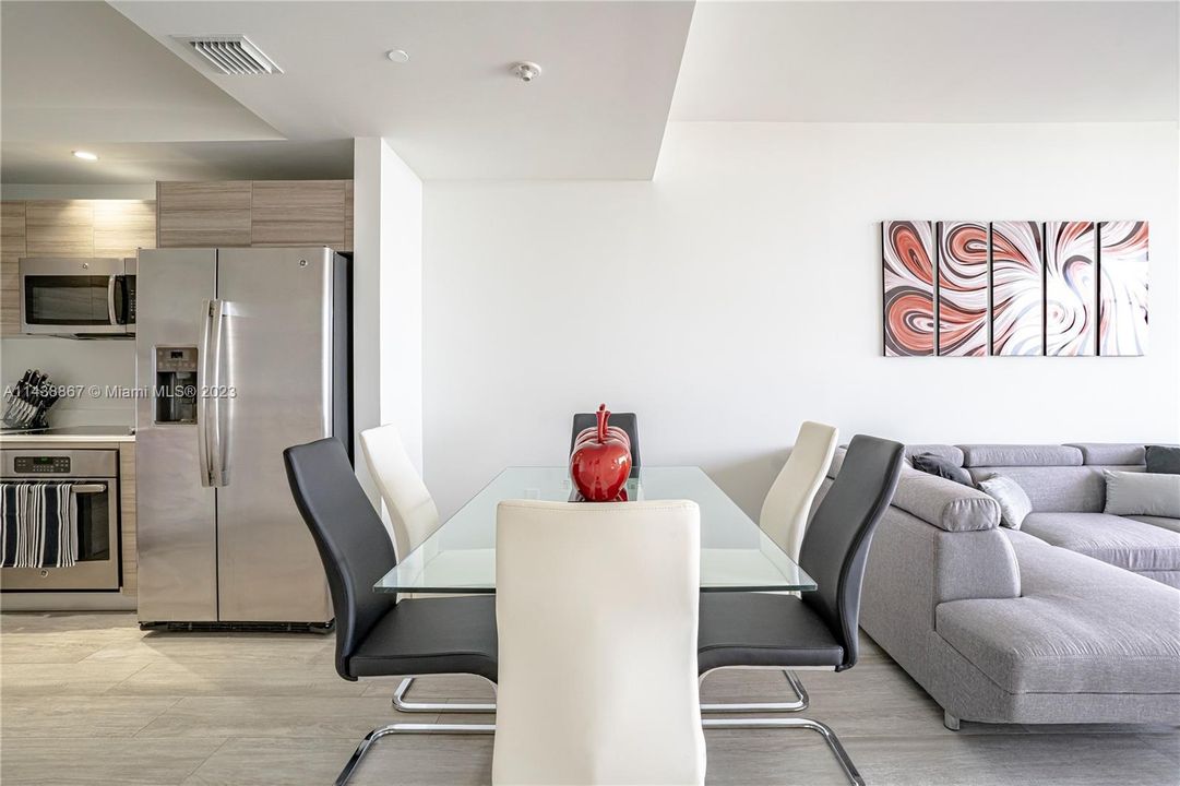 Recently Sold: $515,000 (1 beds, 1 baths, 612 Square Feet)