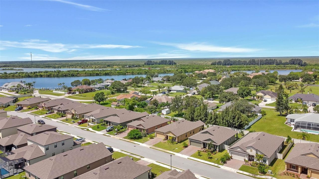 Recently Sold: $440,000 (3 beds, 2 baths, 1790 Square Feet)