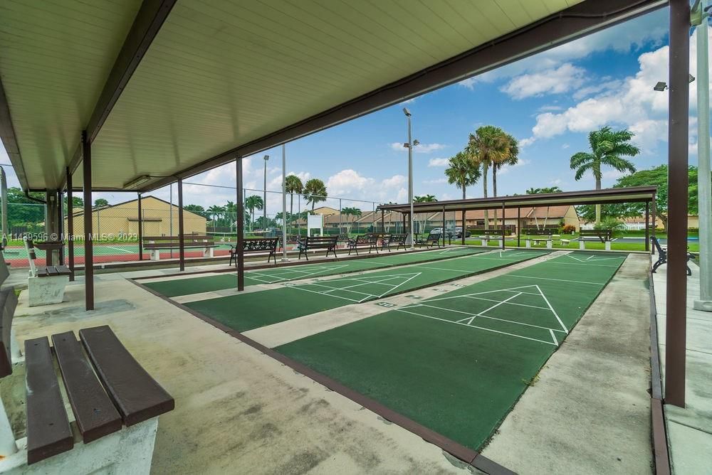 Недавно арендовано: $1,700 (2 спален, 2 ванн, 1111 Квадратных фут)