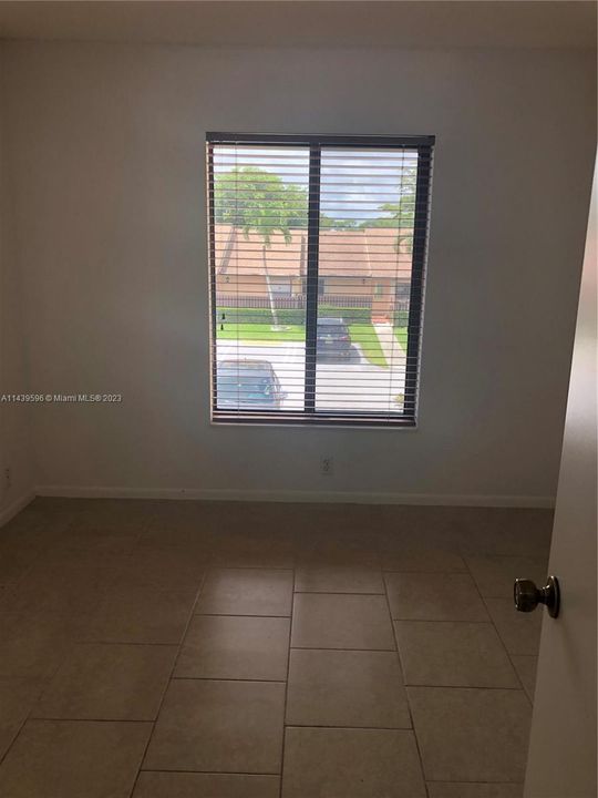 Недавно арендовано: $1,700 (2 спален, 2 ванн, 1111 Квадратных фут)