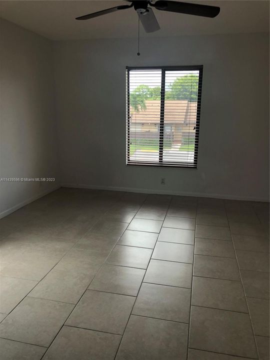 Недавно арендовано: $1,700 (2 спален, 2 ванн, 1111 Квадратных фут)