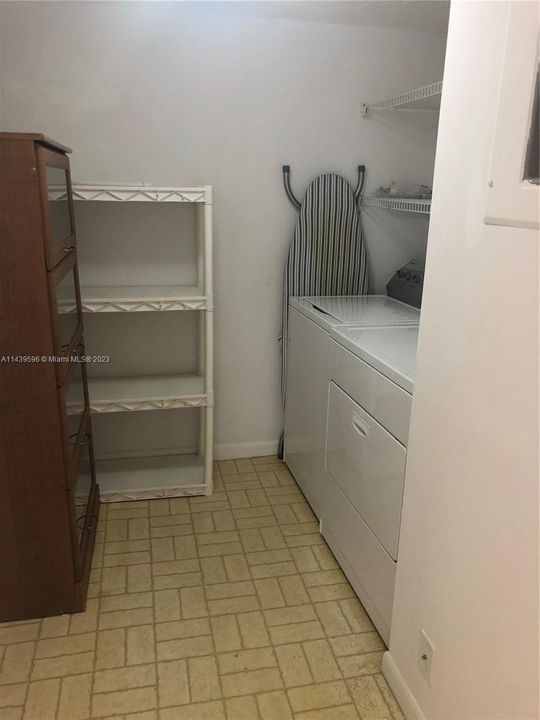 Недавно арендовано: $1,700 (2 спален, 2 ванн, 1111 Квадратных фут)