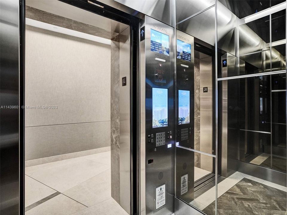 Vendido Recientemente: $2,500,000 (3 camas, 3 baños, 2840 Pies cuadrados)