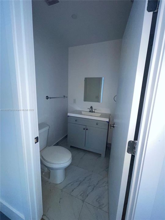 Недавно арендовано: $2,400 (2 спален, 2 ванн, 3162 Квадратных фут)