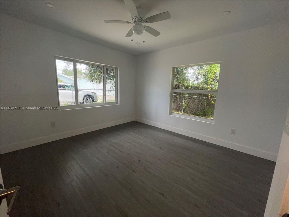 Недавно арендовано: $2,400 (2 спален, 2 ванн, 3162 Квадратных фут)