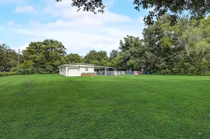Recently Sold: $161,000 (4 beds, 2 baths, 1992 Square Feet)