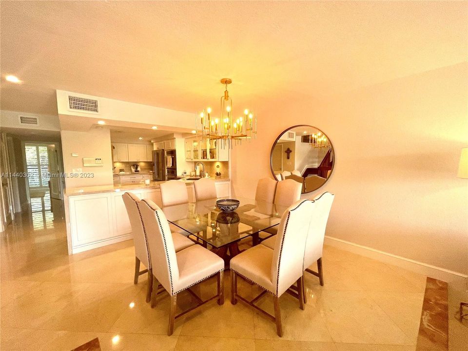 Recientemente alquilado: $7,800 (4 camas, 3 baños, 2651 Pies cuadrados)