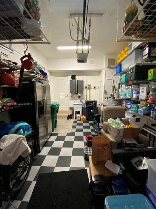 Recientemente alquilado: $7,800 (4 camas, 3 baños, 2651 Pies cuadrados)