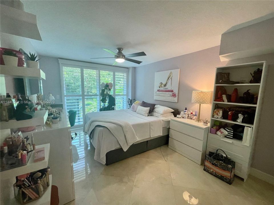 Recientemente alquilado: $7,800 (4 camas, 3 baños, 2651 Pies cuadrados)