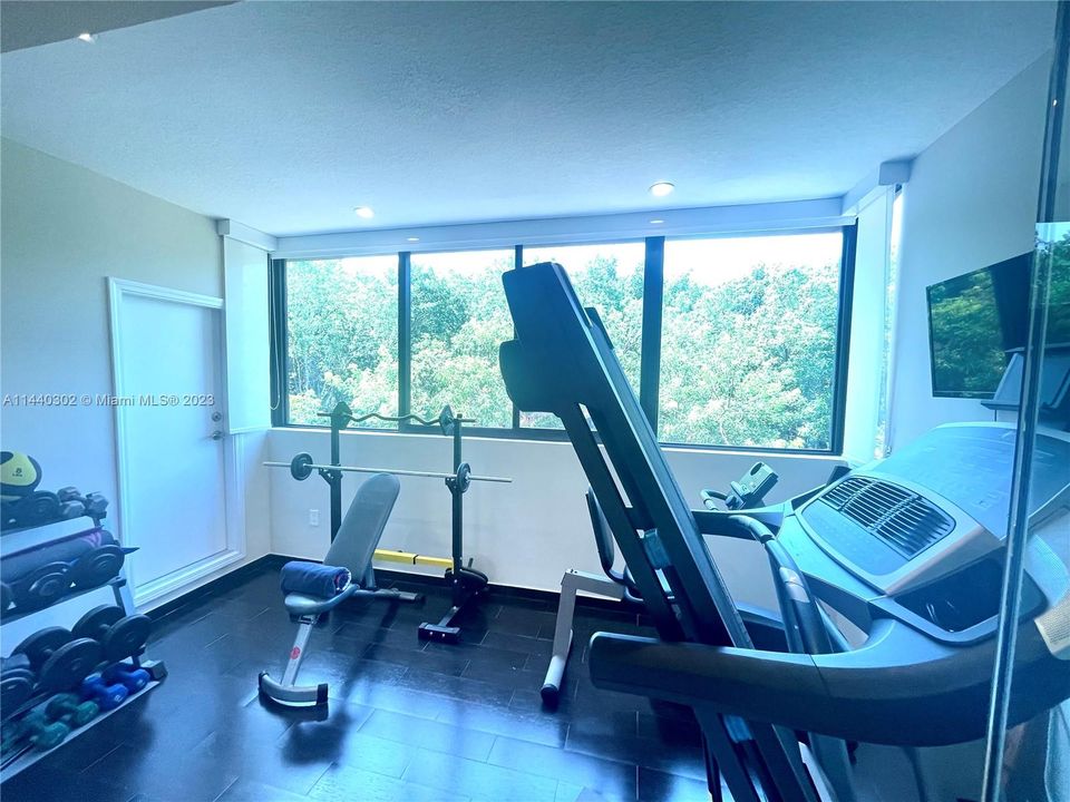 Recientemente alquilado: $7,800 (4 camas, 3 baños, 2651 Pies cuadrados)