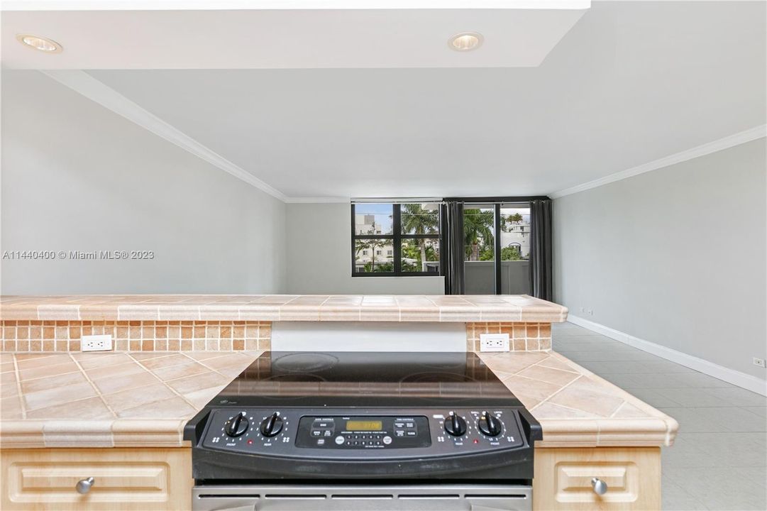 Недавно продано: $390,000 (1 спален, 1 ванн, 1000 Квадратных фут)