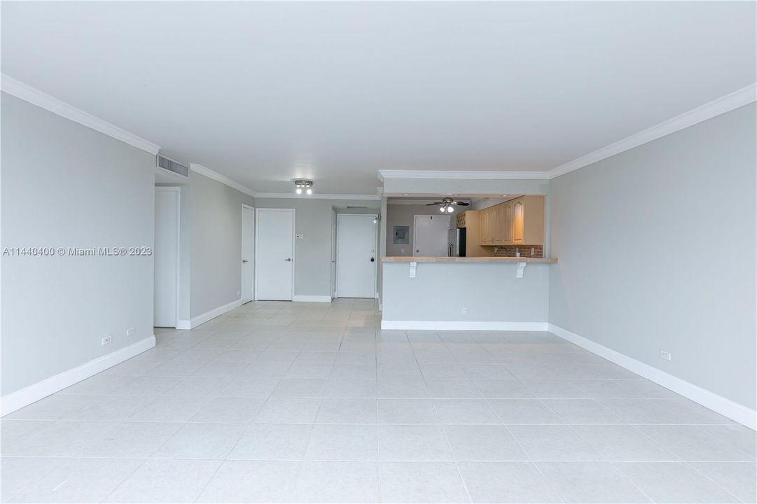 Недавно продано: $390,000 (1 спален, 1 ванн, 1000 Квадратных фут)