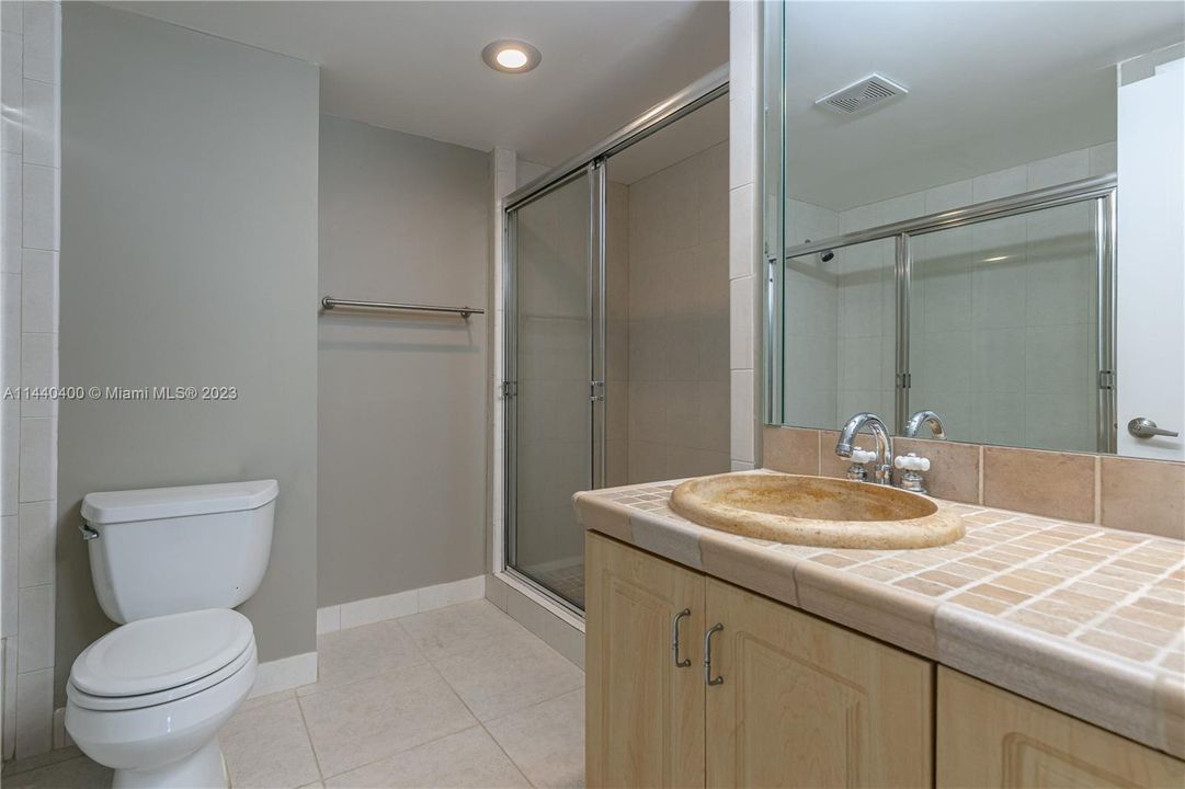 Недавно продано: $390,000 (1 спален, 1 ванн, 1000 Квадратных фут)