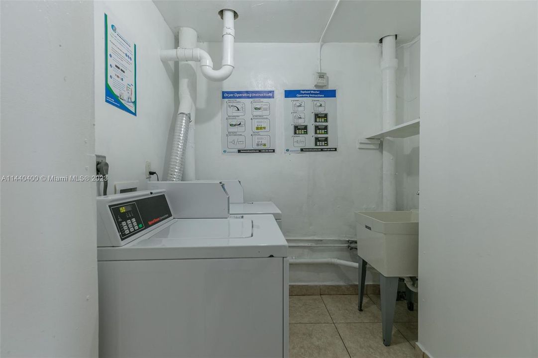 Недавно продано: $390,000 (1 спален, 1 ванн, 1000 Квадратных фут)