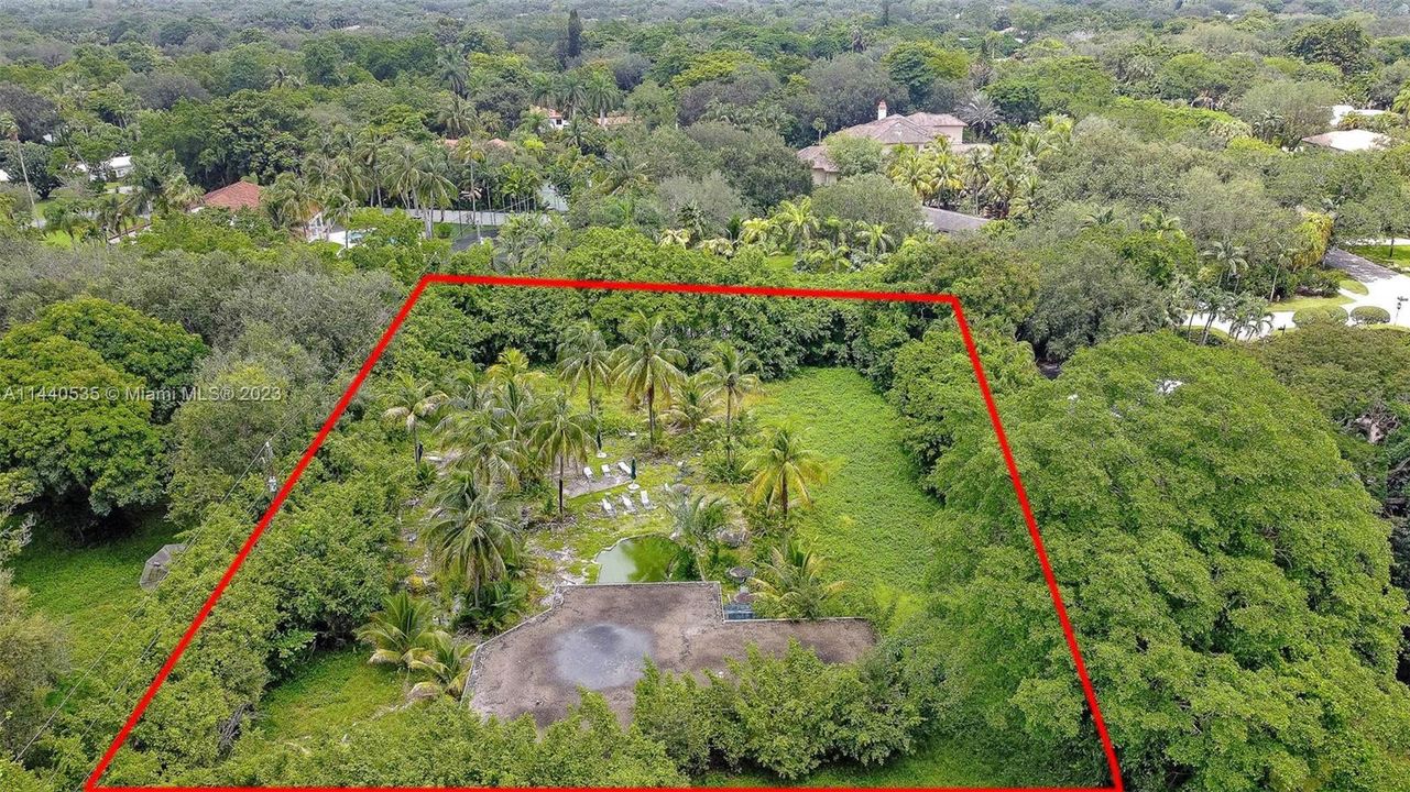 Recently Sold: $1,950,000 (40,075 sqft)