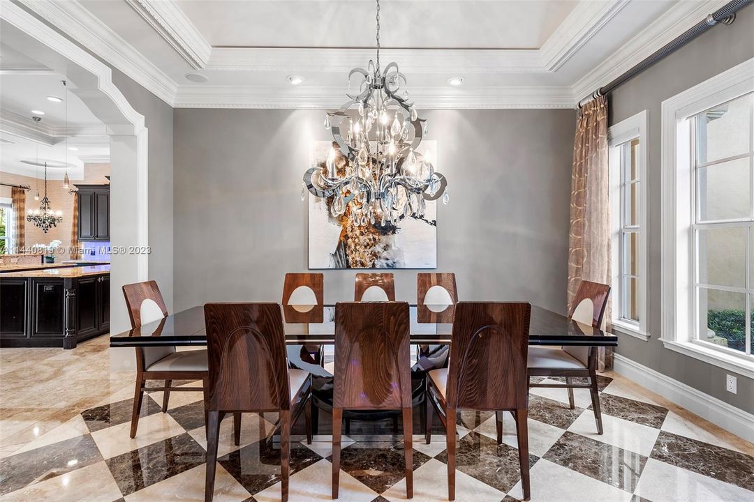 Recently Sold: $4,700,000 (4 beds, 5 baths, 5271 Square Feet)