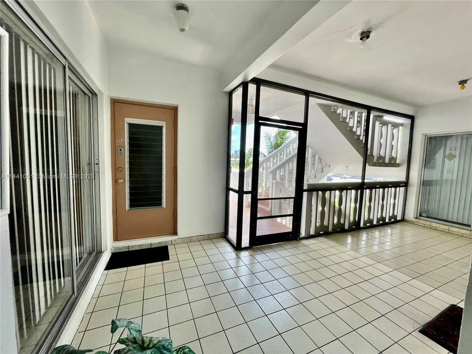 Vendido Recientemente: $162,000 (1 camas, 1 baños, 564 Pies cuadrados)